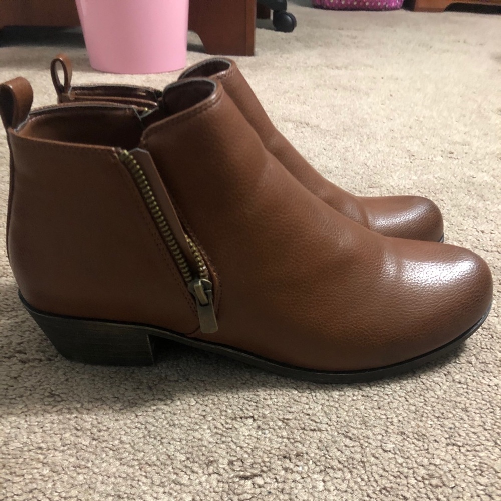 Ankle boots